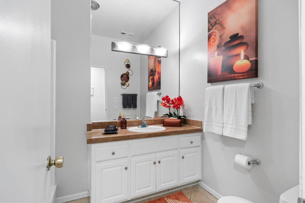 Beverly Hills 2 Bed 2 Bath Penthouse With Den And Parking 414 Los Angeles Zewnętrze zdjęcie